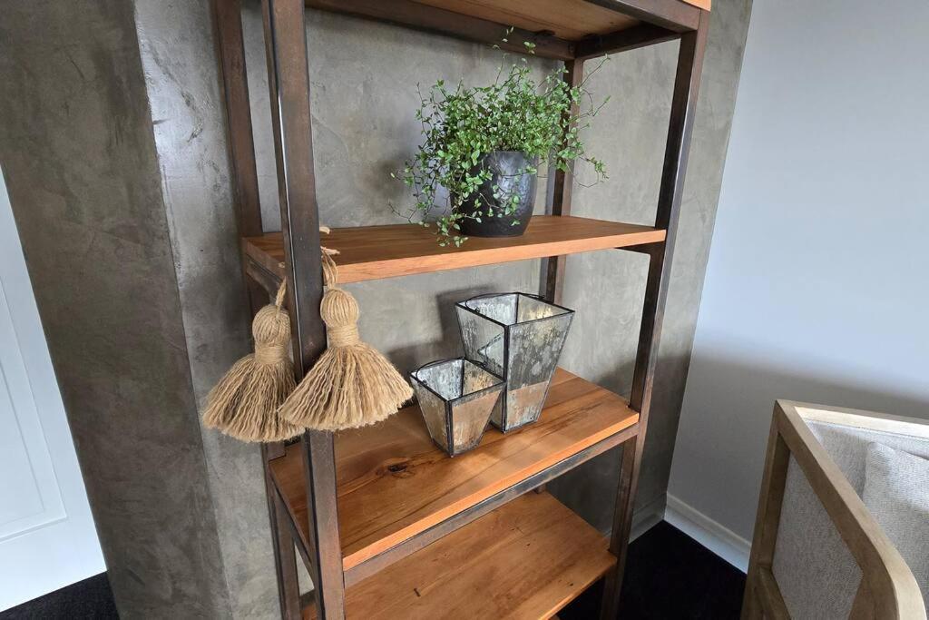 Apartment 5 - Haddin Court - Modern Loft Style 블레넘 외부 사진